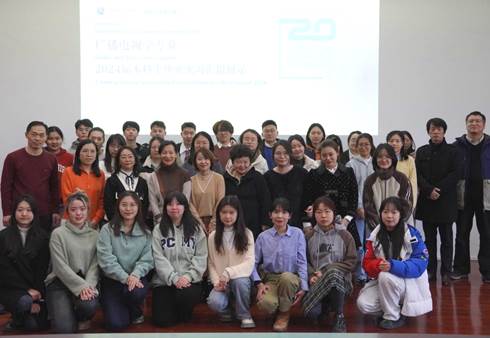 /Users/chenchong/Desktop/未命名文件夹/合影老师.jpg合影老师